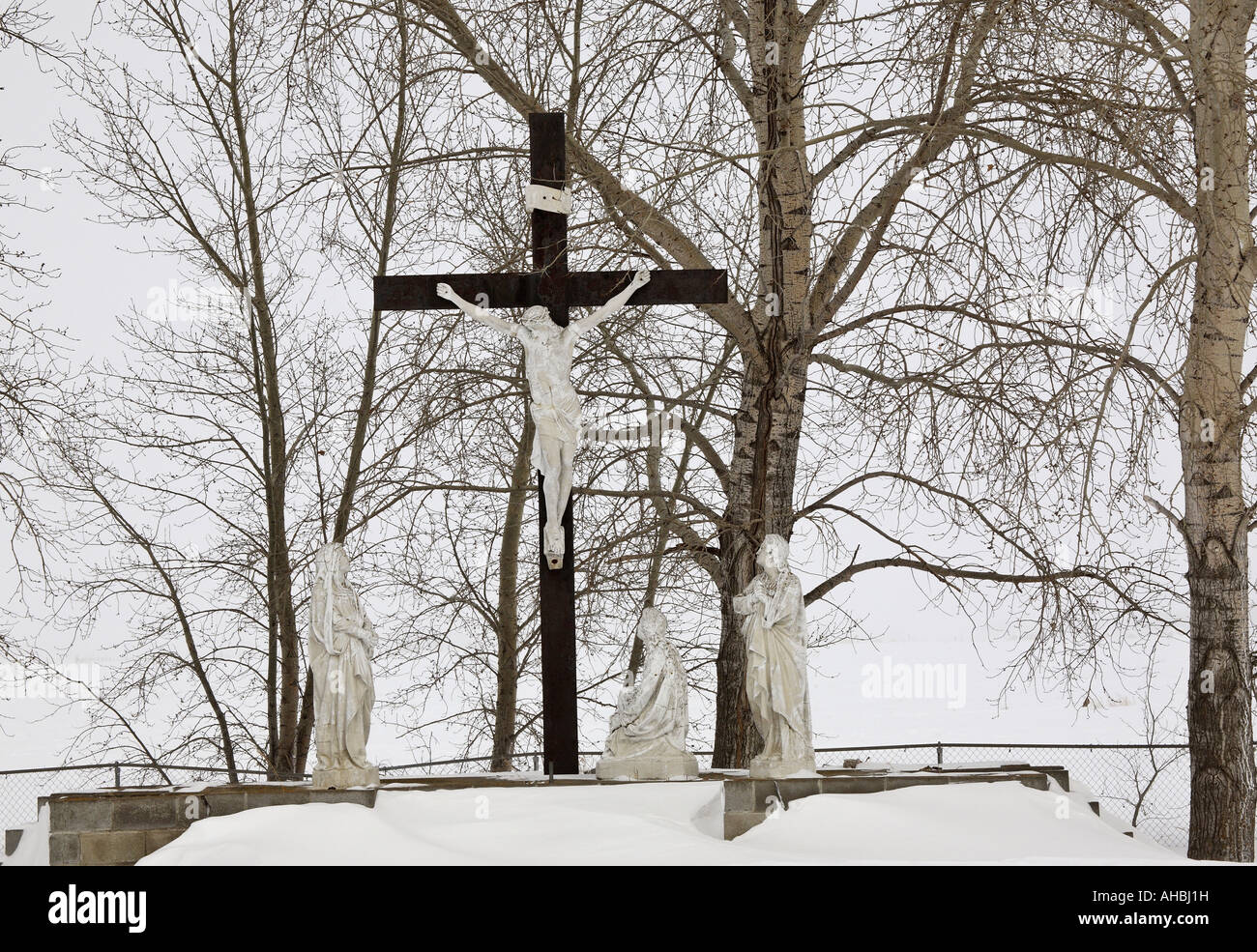 Painet JL7211 Invierno 5 la cruz de Cristo Jesús país cementerio cementerio Saskatchewan Canadá escena rural paisaje pintoresco Foto de stock