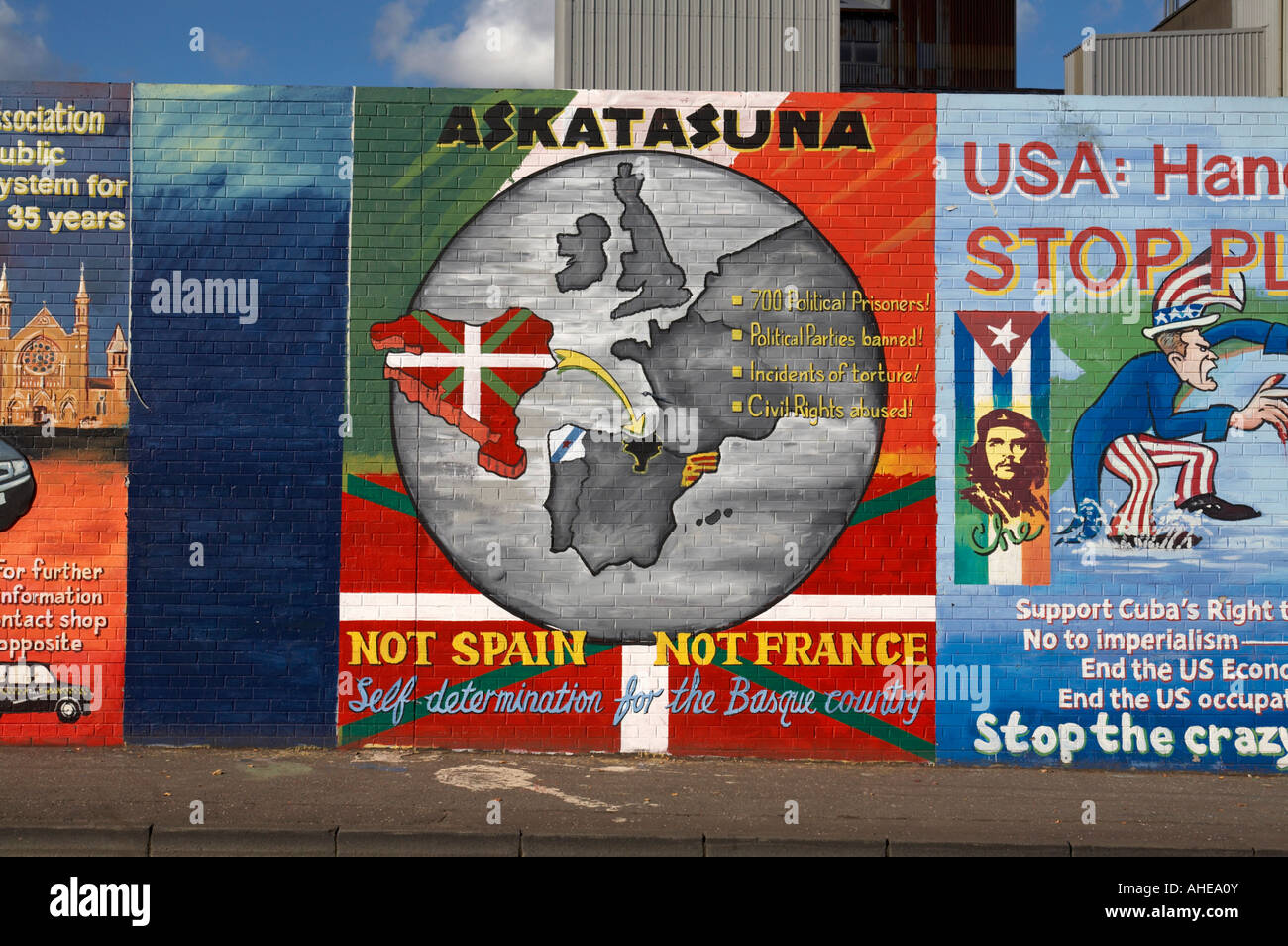 askatasuna-euskadi-mural-como-parte-de-international-murales-en-el-republicano-falls-road-de-belfast-occidental-zona-norte-ahea0y.jpg