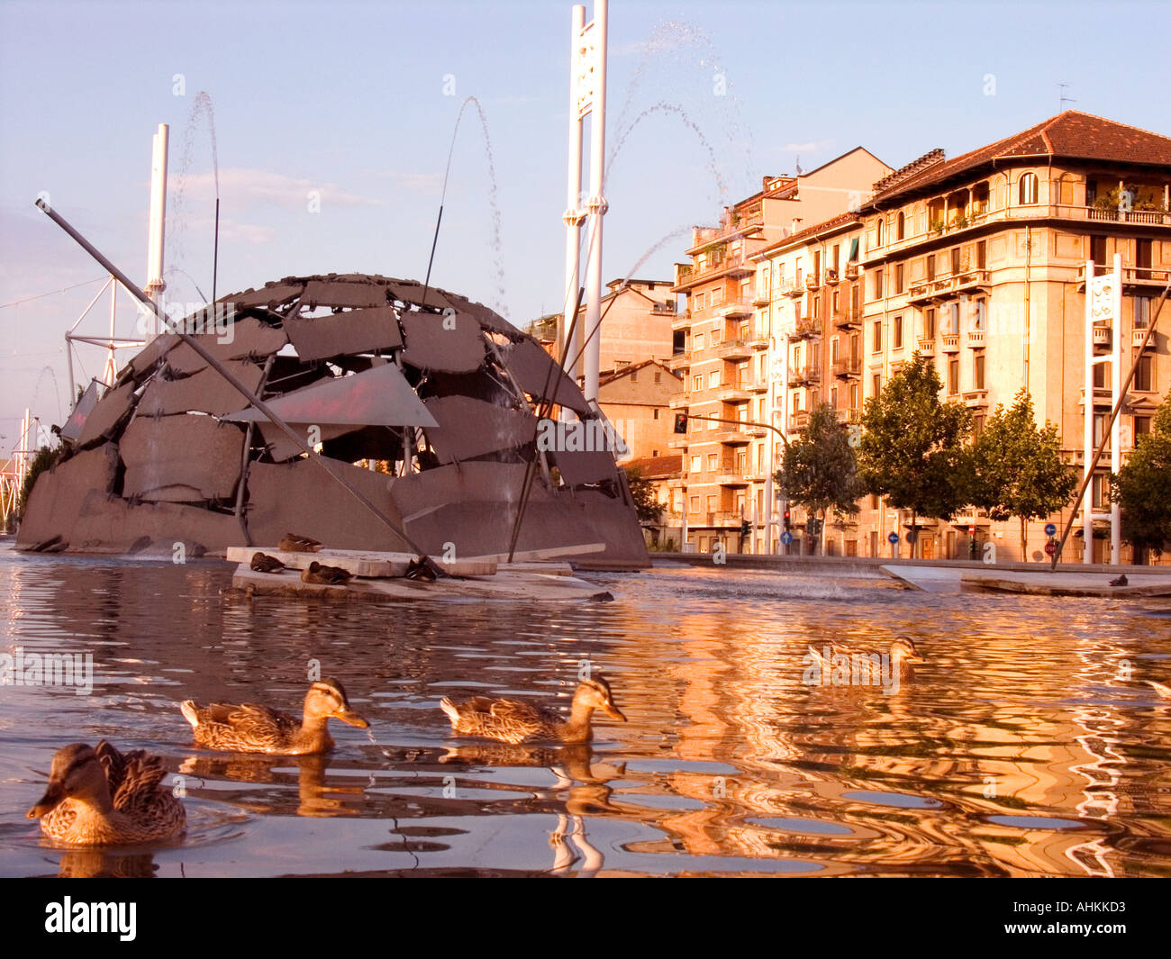 Italia Turín Mertz fuente con patos Foto de stock