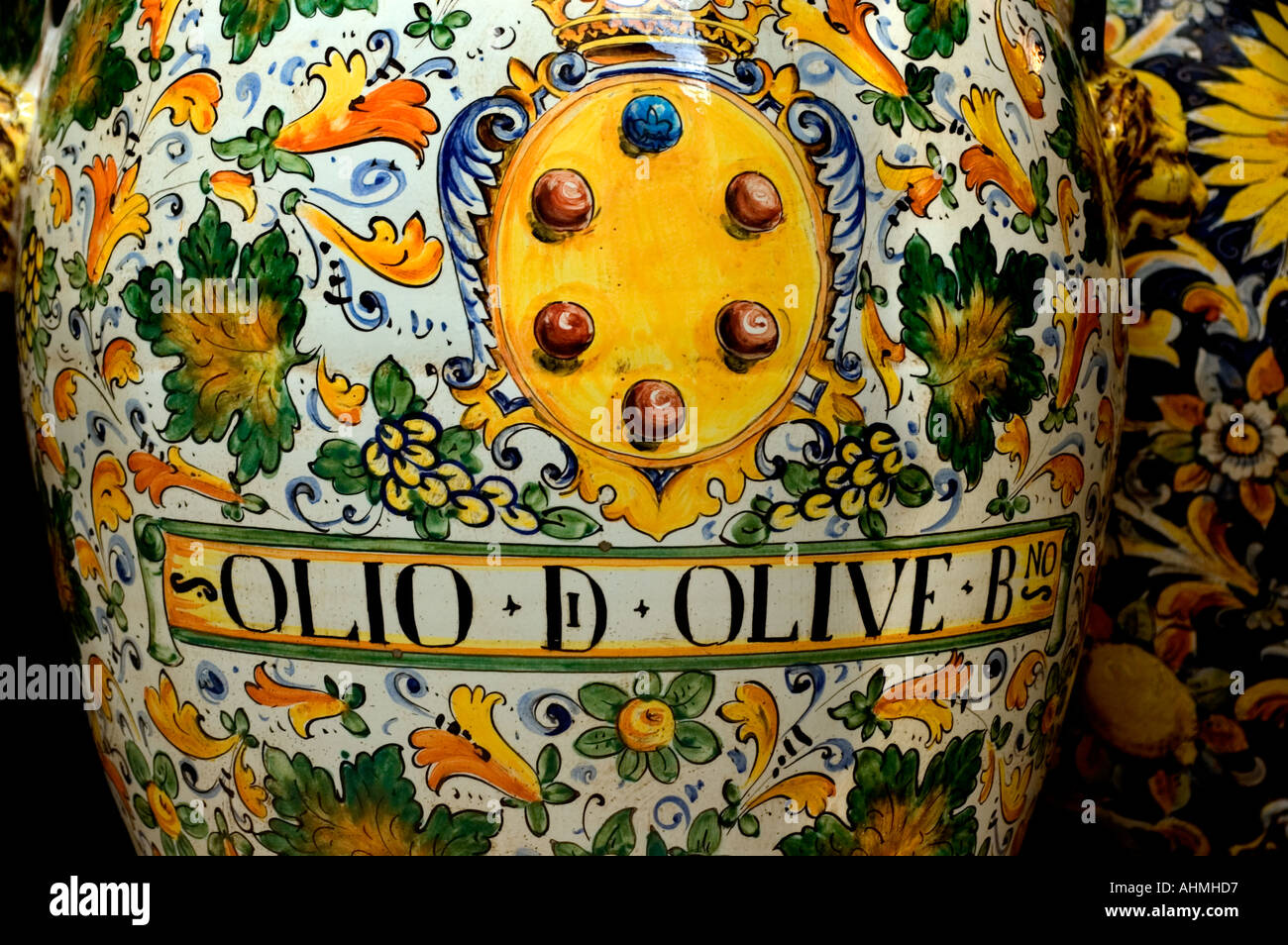 Toscana Italia cerámica gres cerámica pintada de aceite de oliva de souvenirs Foto de stock