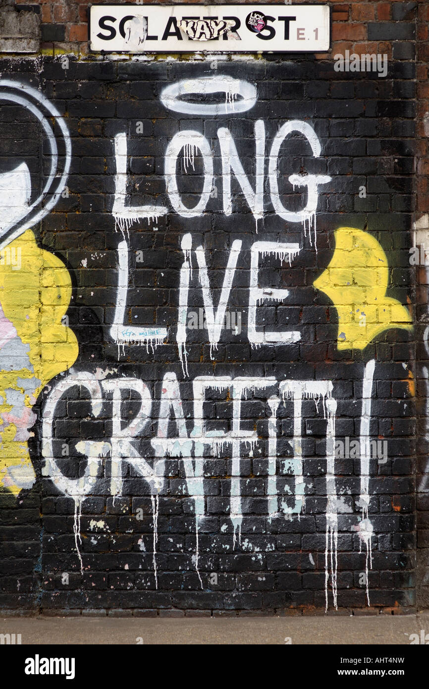 Viva el graffiti. Sclater Street, Shoreditch, Hackney, Londres, E1, Inglaterra, Reino Unido. Foto de stock