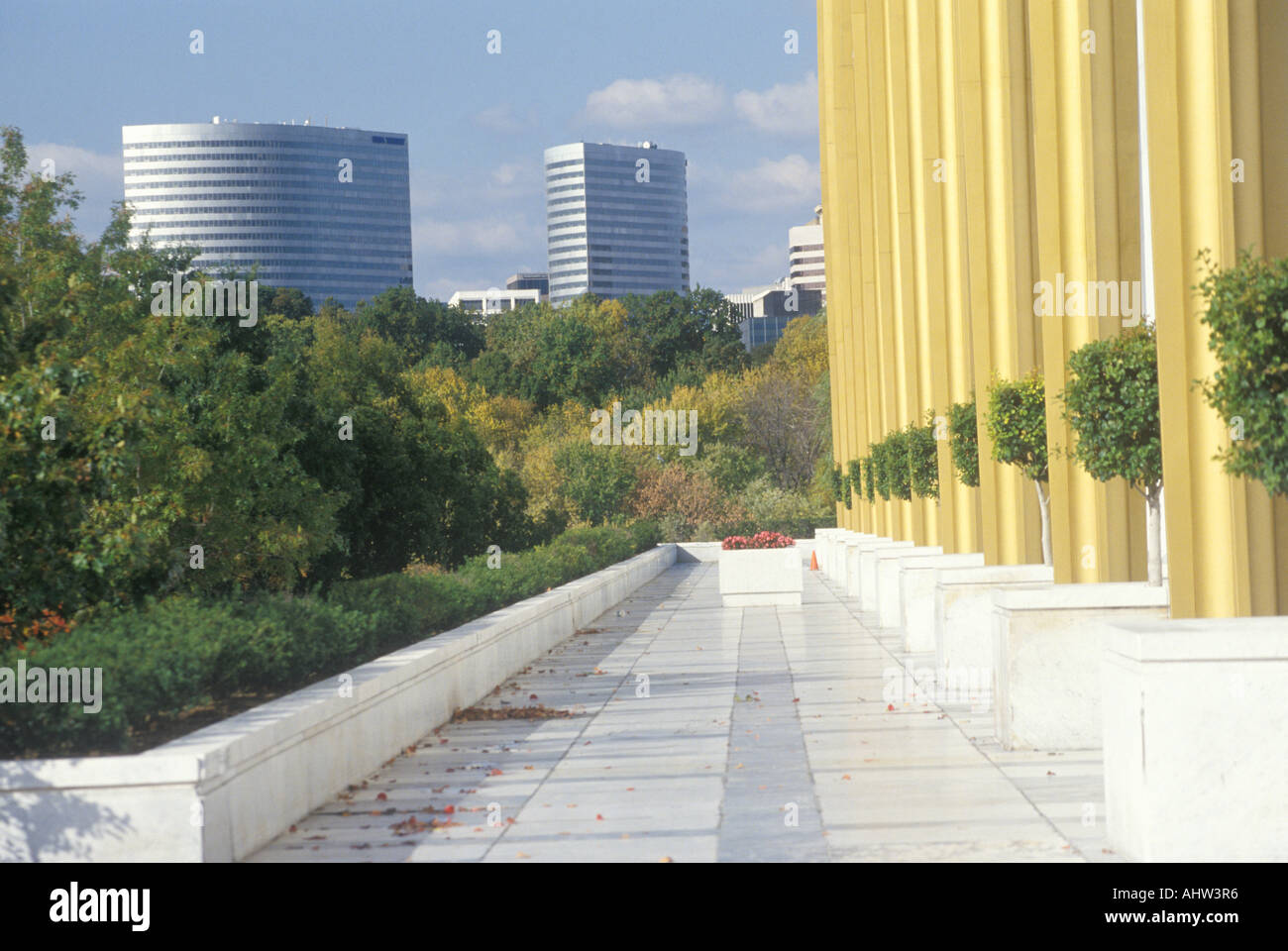 Columnas del Kennedy Center for the Performing Arts de Washington D C Foto de stock