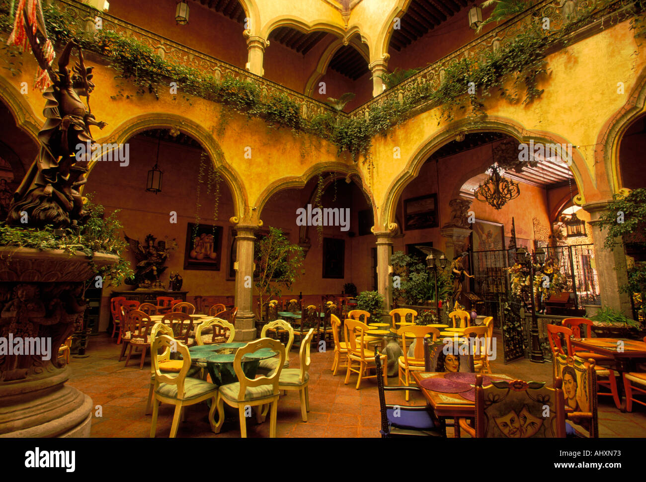 Casa de los cincos patios, restaurante de comida mexicana, comida y