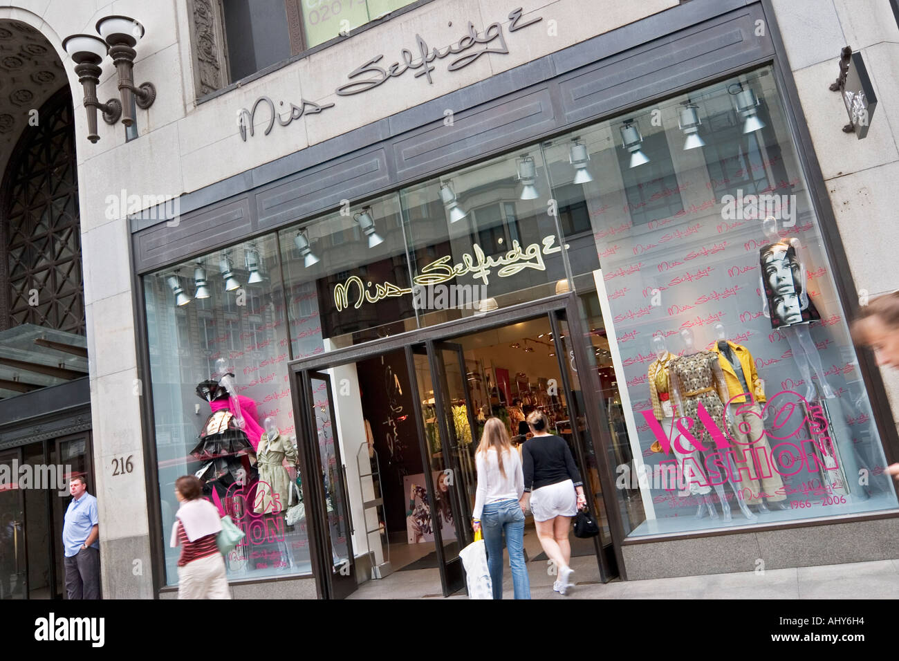 Señorita selfridge fotografías e imágenes de alta resolución Alamy
