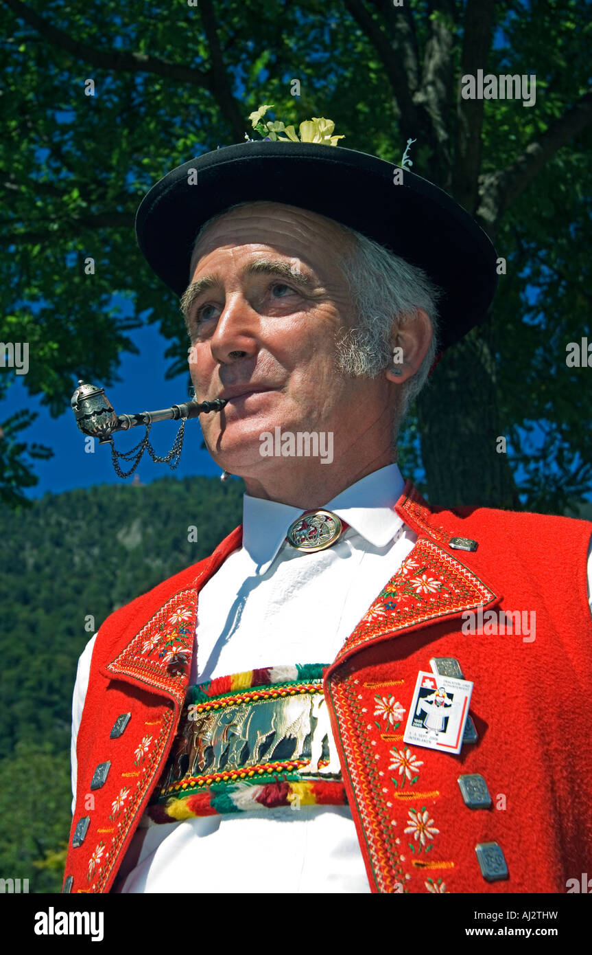 Hombre suizo fotografías e imágenes de alta resolución - Alamy