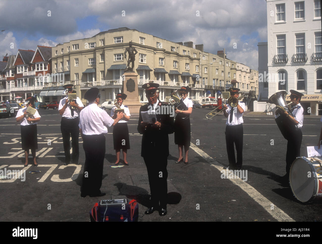 El Ejército de Salvación banda toca en Eastbourne ciudad costera en el sur de Inglaterra Foto de stock