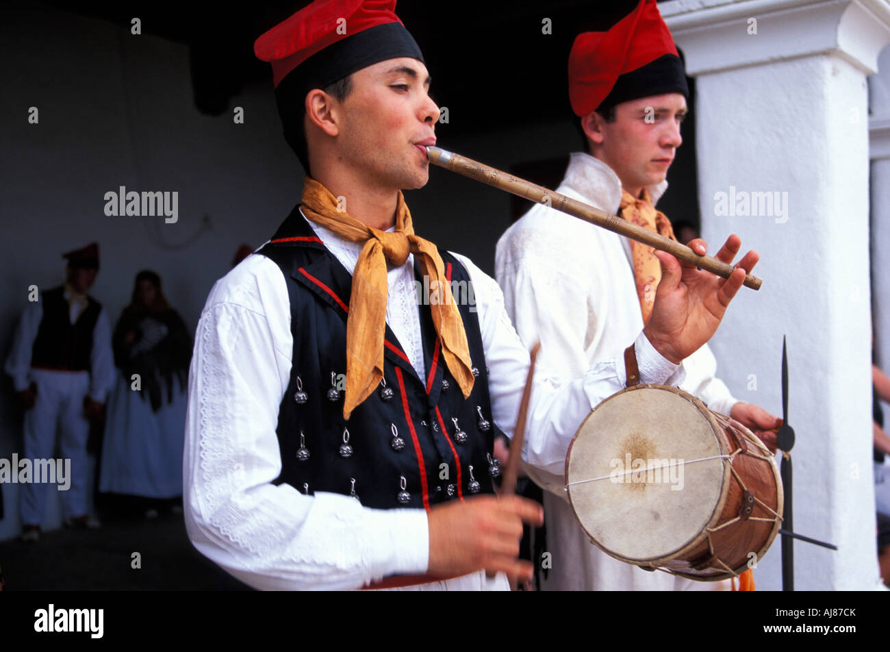 Grupo Folclórico de música tradicional San Miguel Ibiza Islas Baleares  España Fotografía de stock - Alamy