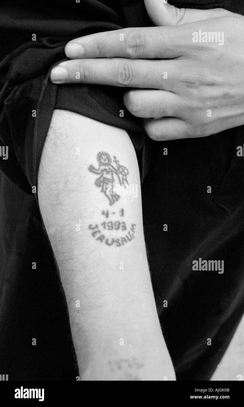 Coptic tattoo fotografías e imágenes de alta resolución - Alamy