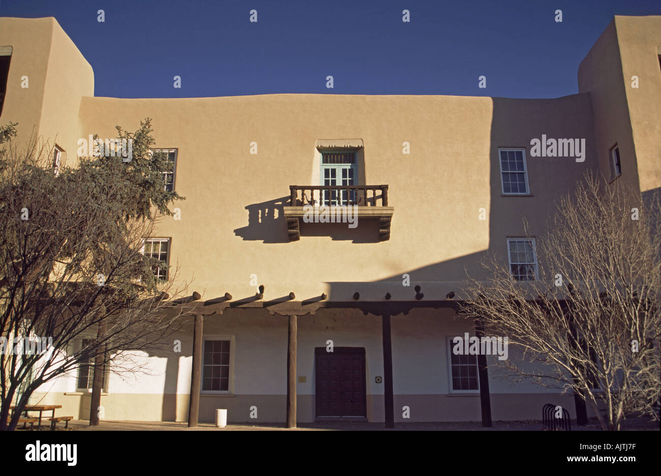 Scholes Hall, Universidad de Nuevo México, en Albuquerque, Nuevo México, EE.UU. Foto de stock