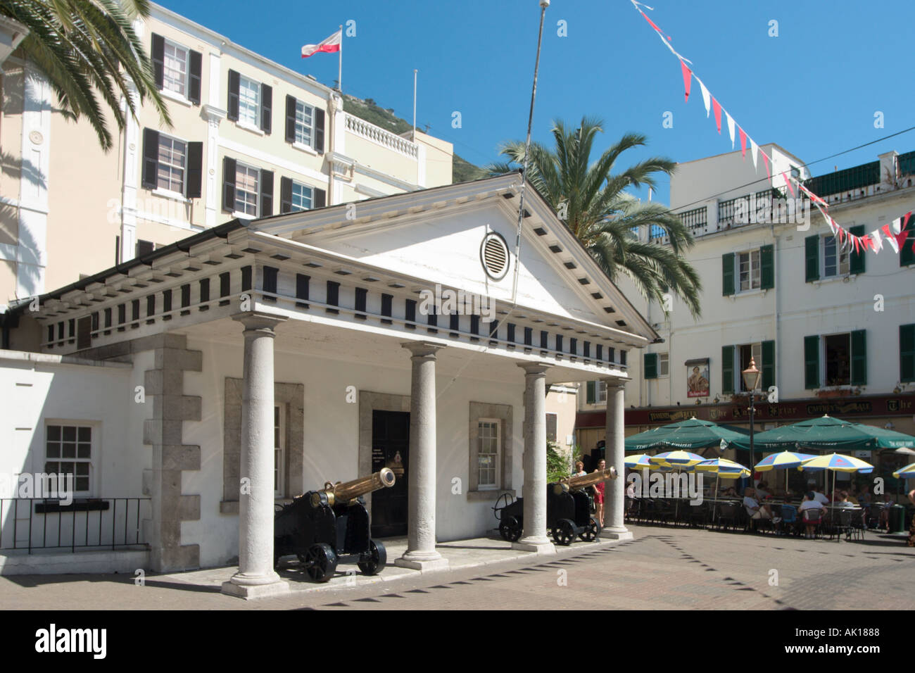 La casa de guardia en el convento (residencia del Gobernador), Calle Principal, Gibraltar, España Foto de stock
