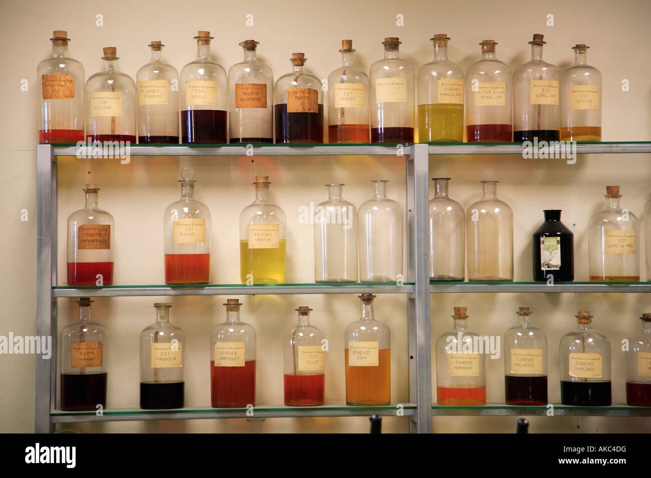 Francia Provence Grasse laboratorio de la fábrica de perfumes Fragonard stock - Alamy