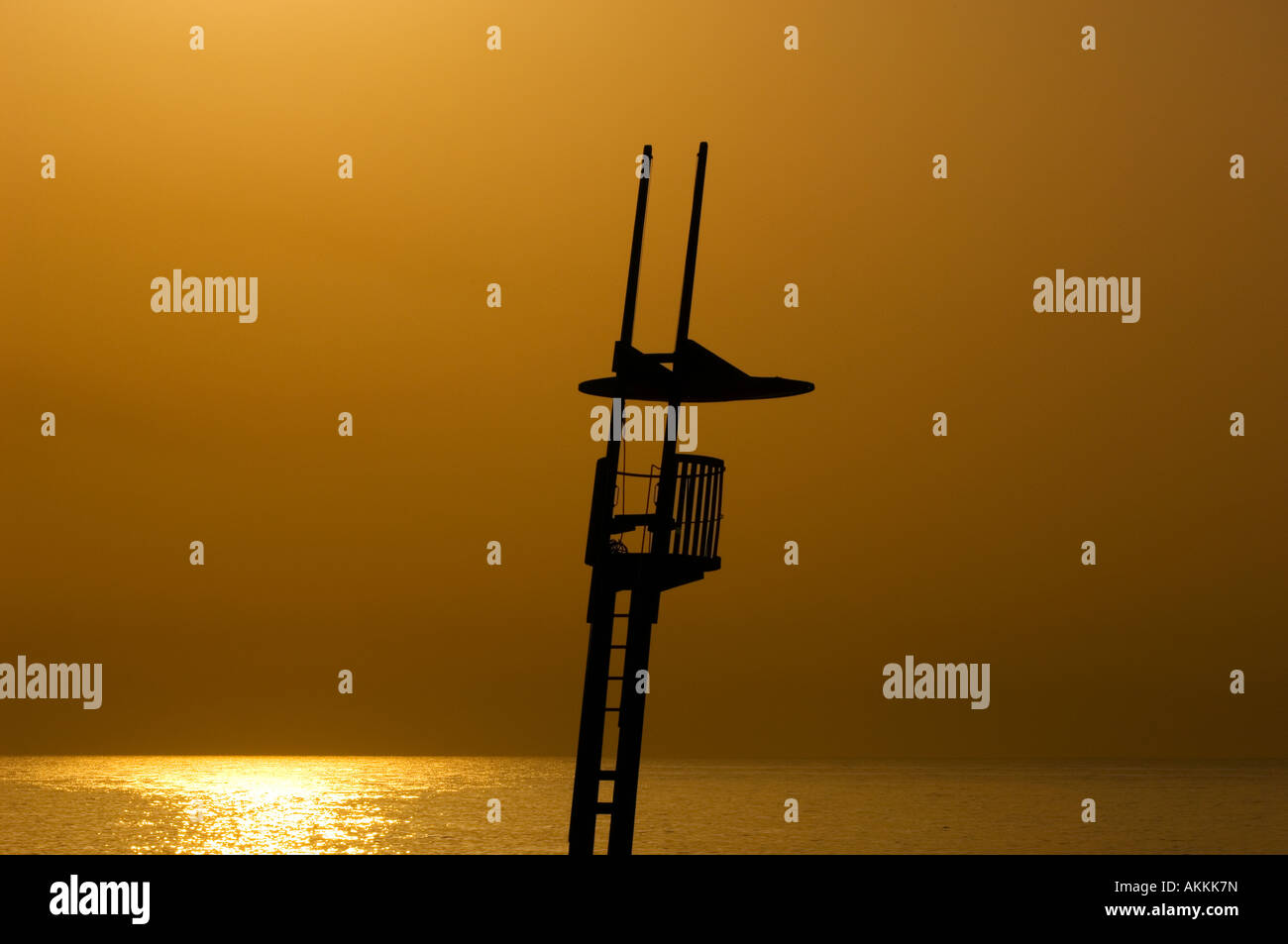 Estilo modernista socorrista playa Torre Sant Sebastia Barcelona Cataluña España Foto de stock