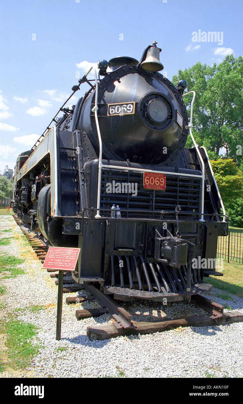 Circa 1940 locomotora de vapor en la exhibición en Sarnia en Ontario, Canadá Foto de stock