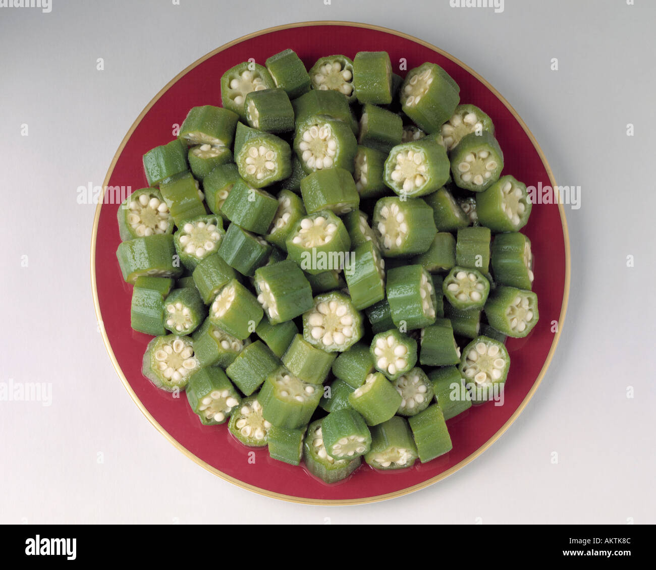 Como preparar okra fresca fotografías e imágenes de alta resolución Alamy