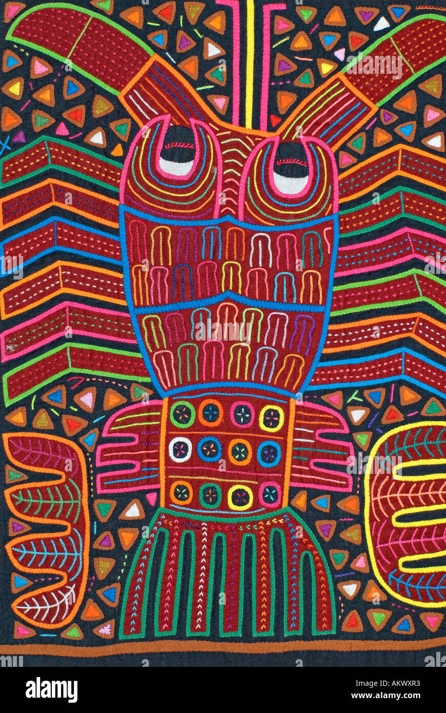 Appliqués ornamentales aplicado a blusas Molas de los indios Kuna las islas de San Blas, Panamá Langosta mariscos motif Foto de stock