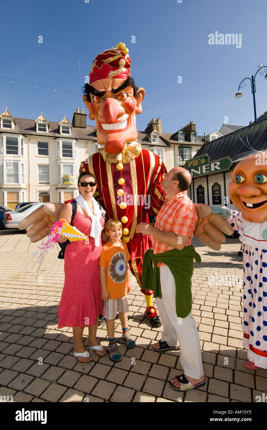 Sexta edición de aberystwyth punch y Judy festival August Bank Holiday