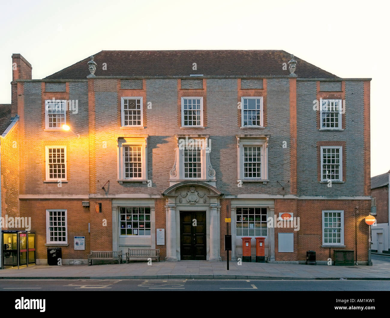 Poste de luz de sodio fotografías e imágenes de alta resolución Alamy