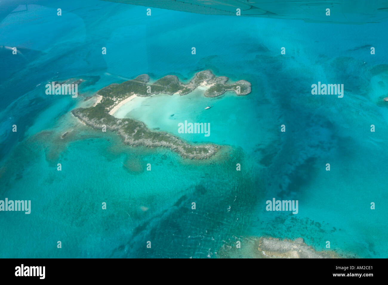 Toma aérea del norte de Exumas desde un avión privado, las Bahamas, El Caribe Foto de stock