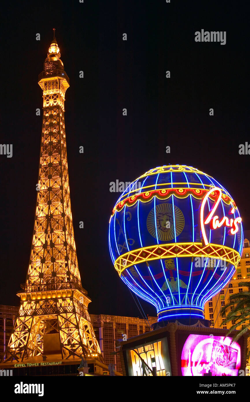 Casino de París y la Torre Eiffel Globo de luces de neón en Las Vegas NV  Fotografía de stock - Alamy