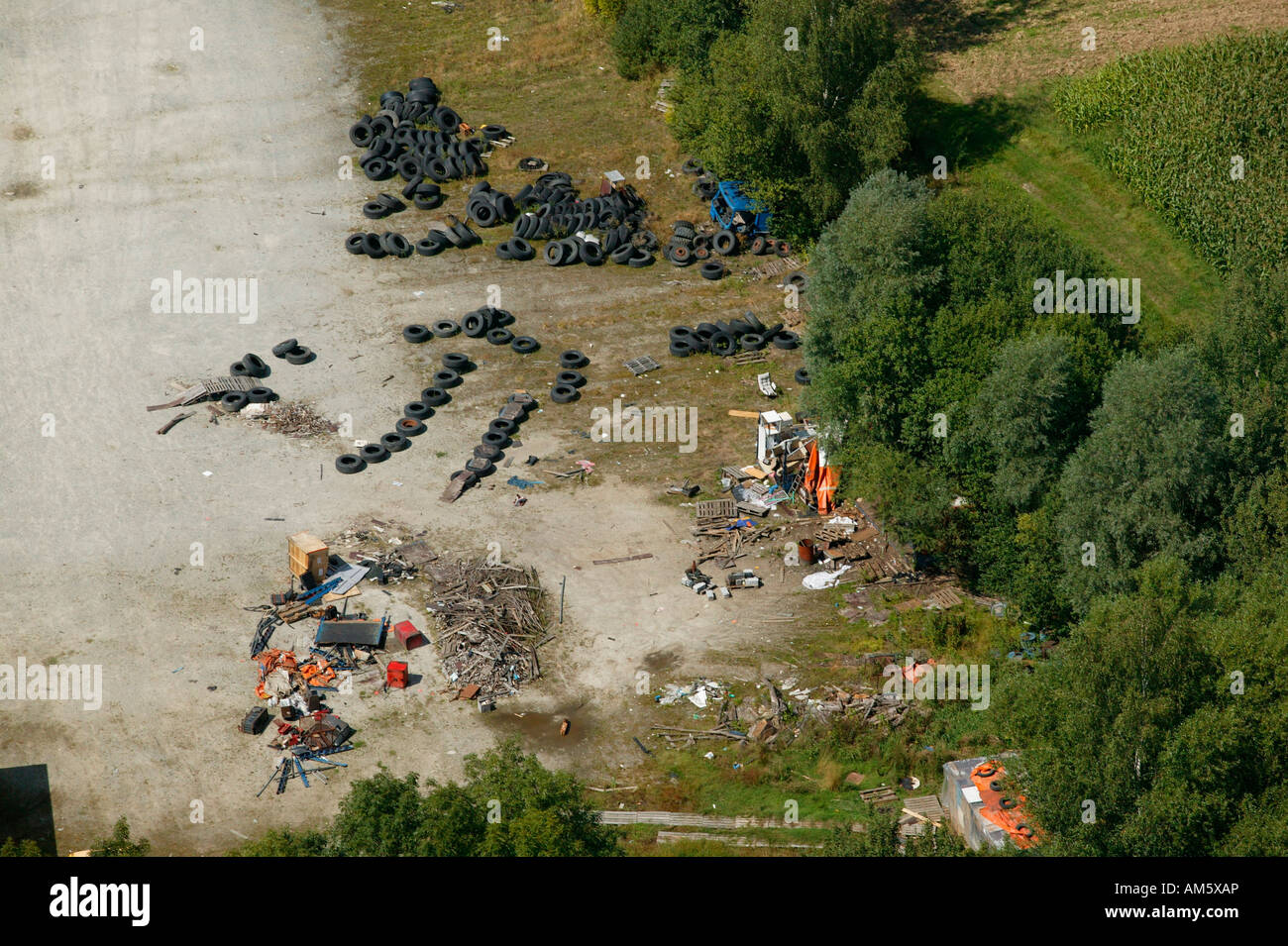 Sitio de disposición de residuos ilegales, Alemania Foto de stock