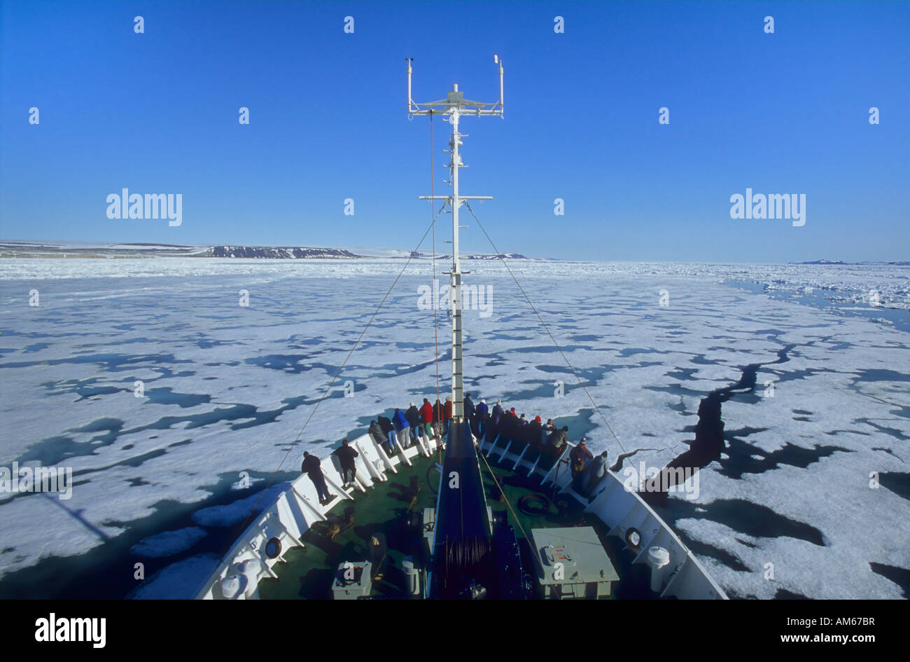 Romper el hielo en Hinlopenstreet, Spitsbergen, Svalbard, Noruega, Arctic Foto de stock
