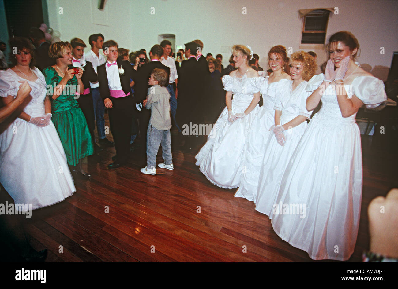 Baile de debutantes fotografías e imágenes de alta resolución - Alamy