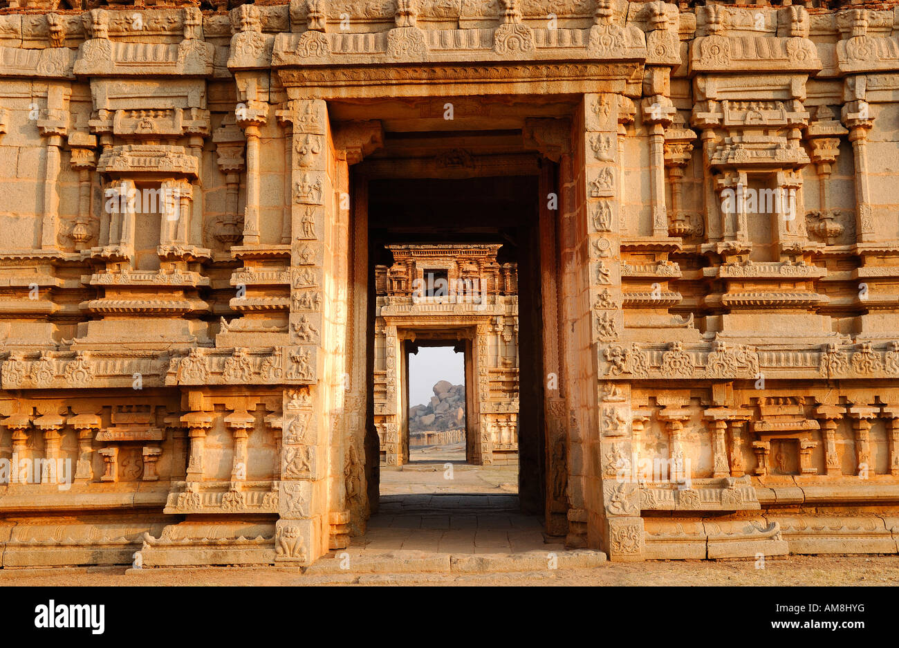 La India, en el Estado de Karnataka, Hampi, Achyutaraya Temple Foto de stock