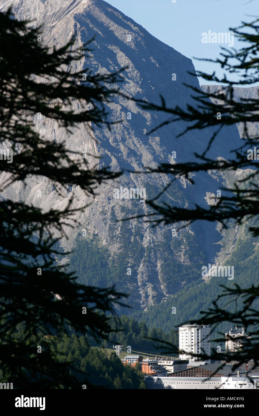 Sestriere y Monte Furgon. Alta Valle de Susa, en Piamonte, Italia Foto de stock
