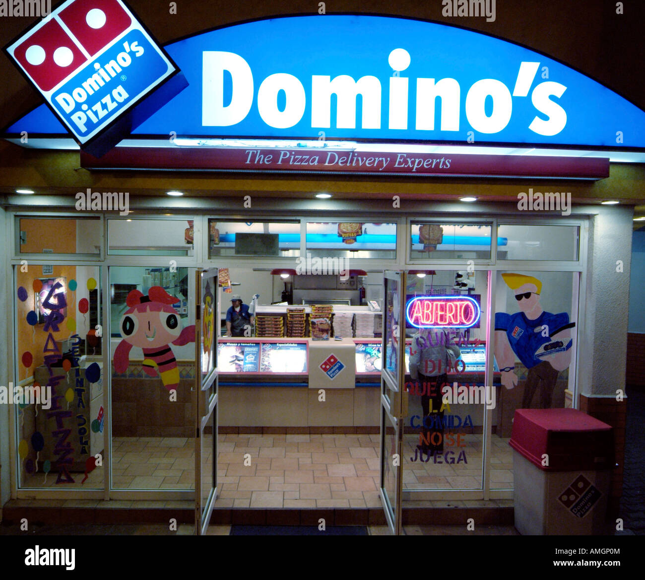 Mexico mexico city dominos pizza fotografías e imágenes de alta