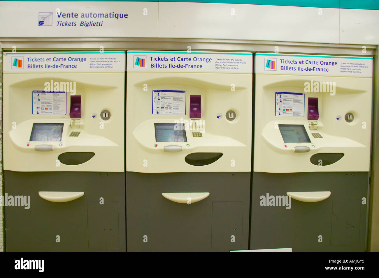Boletos de metro de paris fotografías e imágenes de alta resolución - Alamy Boletos de metro de paris fotografías e imágenes de alta resolución - Alamy