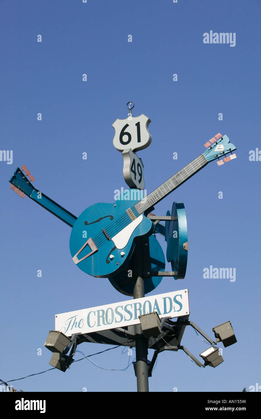 Clarksdale, Mississippi - El cruce de las carreteras 61 y 49, donde el  guitarrista de blues Robert Johnson supuestamente vendió su alma Fotografía  de stock - Alamy