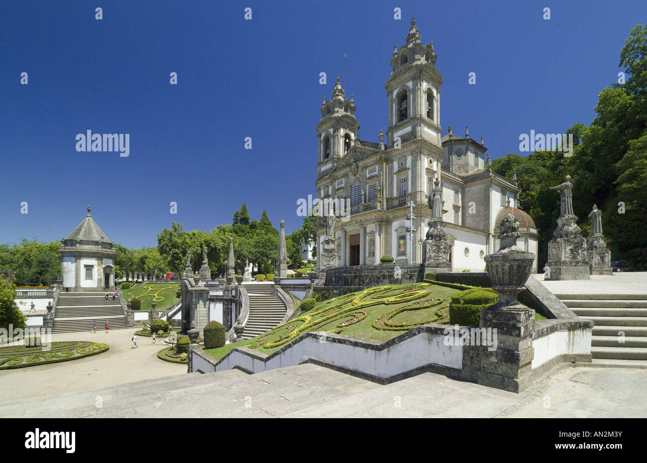 Portugal, la Costa Verde, distrito de Minho, Braga, el santuario de Bom  Jesus do Monte Fotografía de stock - Alamy