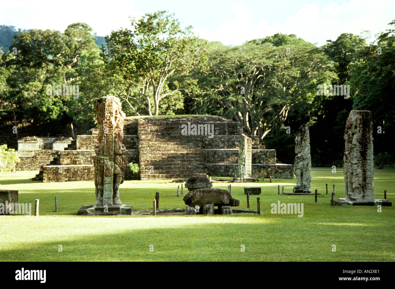 La gran plaza copan ruinas fotografías e imágenes de alta resolución