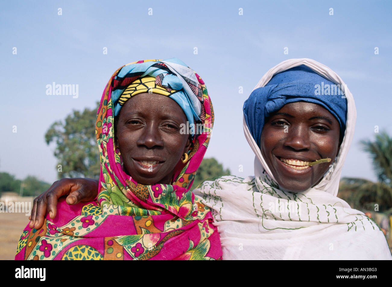 Las mujeres africanas / Retrato, Banjul, Gambia Fotografía de stock - Alamy