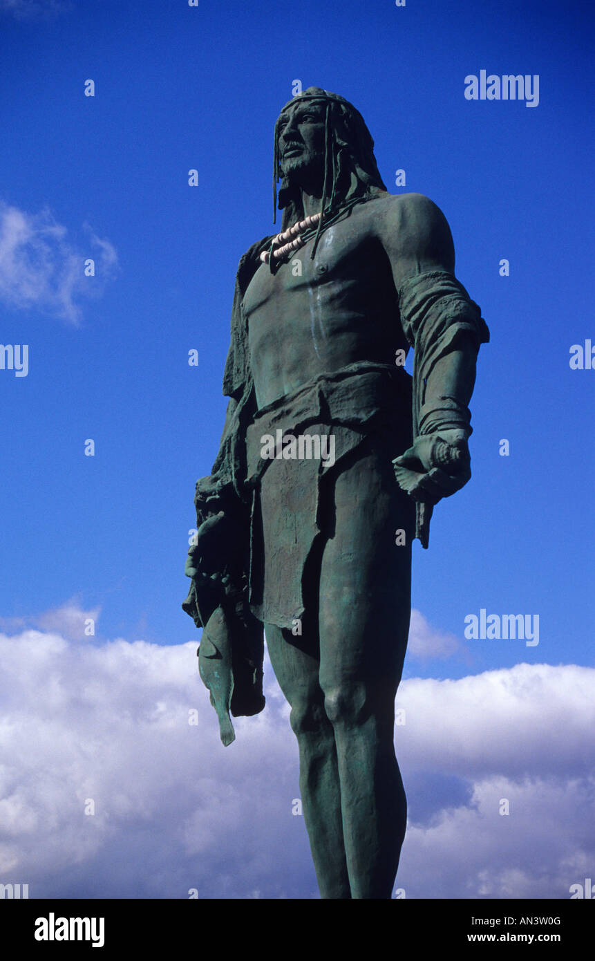 Mencey guanche estatua en Candelaria de la isla de Tenerife, Islas Canarias Foto de stock