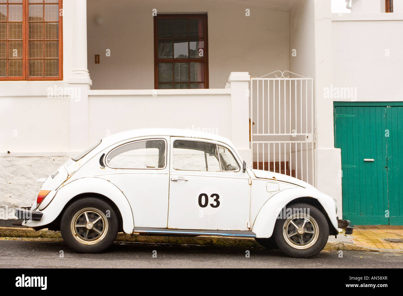 Beatle Volkswagen blanco Foto de stock