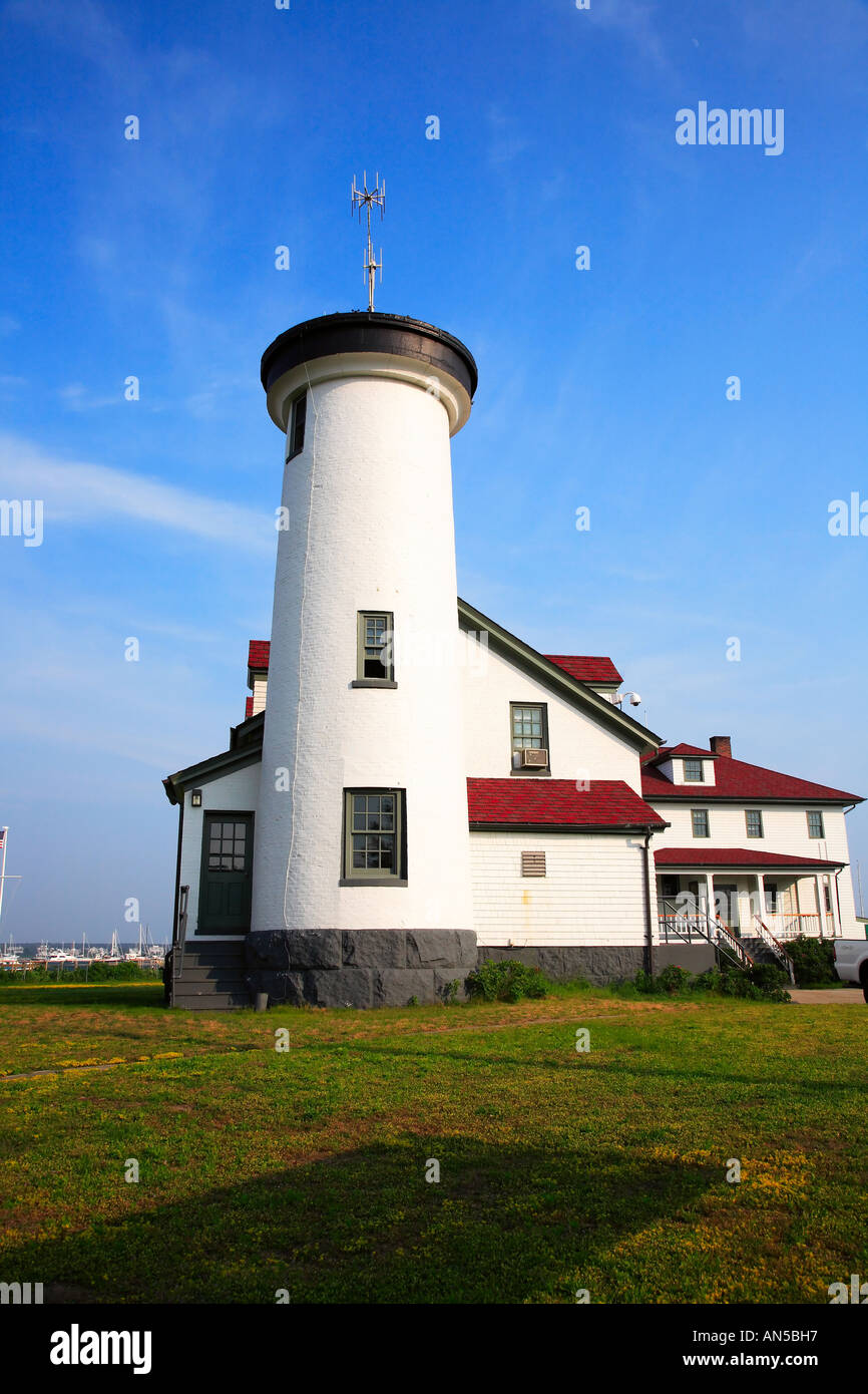 La estación de la Guardia Costera estadounidense Brant Point Nantucket, MA, ex Brant Point Lighthouse Foto de stock