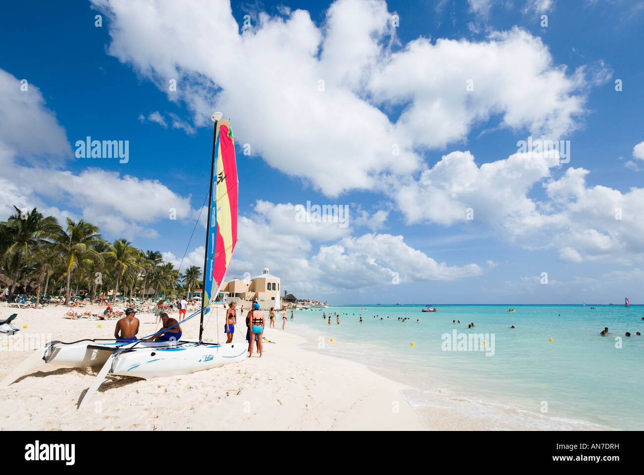 Fuera de la playa, el Hotel Riu Playacar Playacar, Playa del Carmen, Riviera Maya, la Península de Yucatán, Quintana Roo, México. Foto de stock