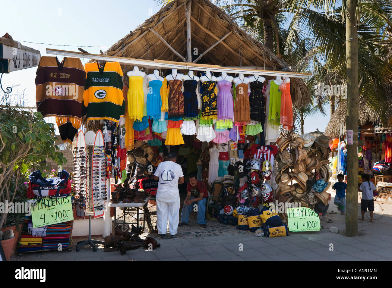 Paseo marítimo de puerto vallarta fotografías e imágenes de alta