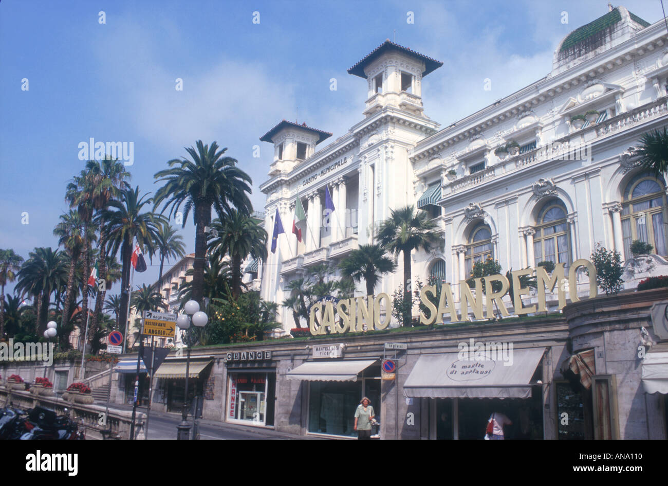 Fachada de la Gambling Casino Municipal de San Remo, Liguria, Italia Foto de stock