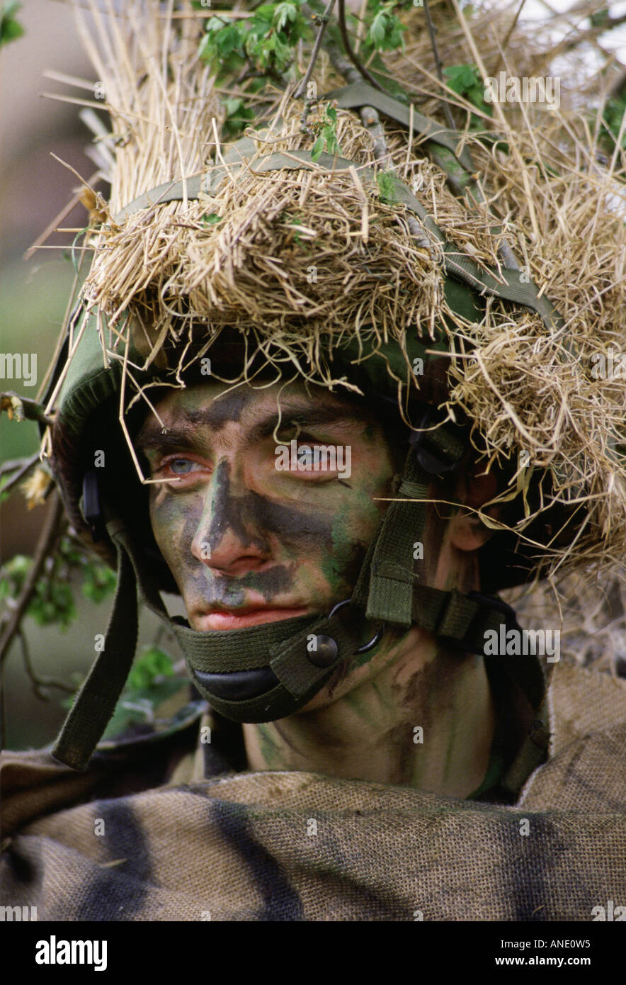 Soldados camuflados fotografías e imágenes de alta resolución - Página 3 -  Alamy
