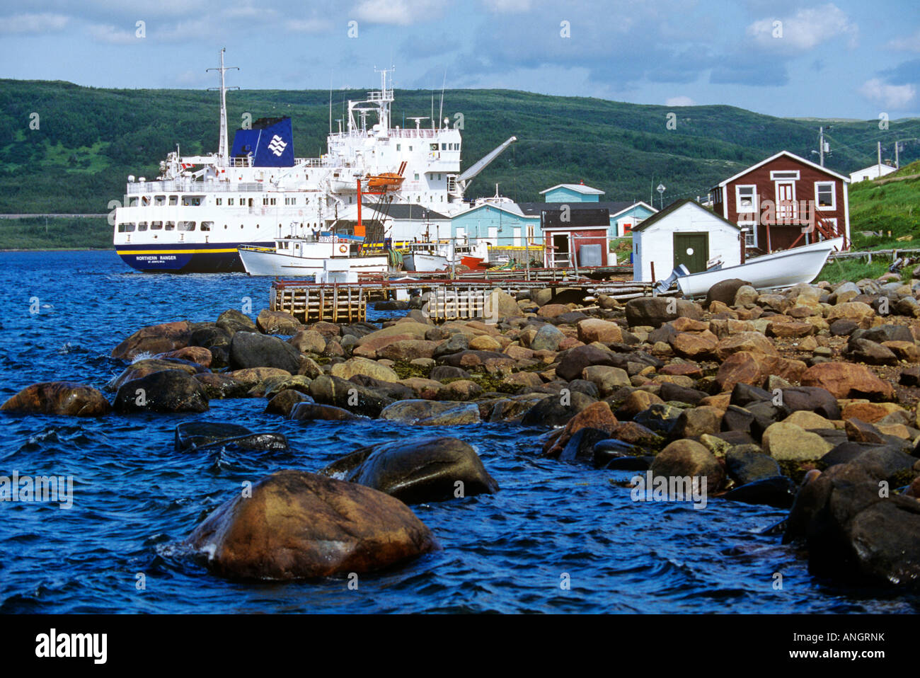 Marina costera atlántica barco atracó en Red Bay, Labrador, Newfoundland, Canadá. Foto de stock
