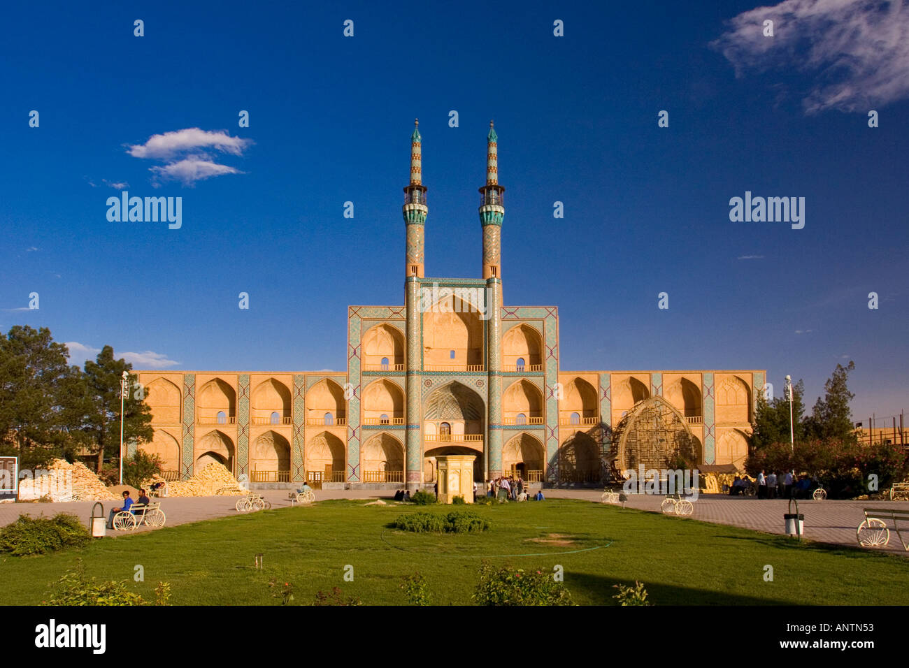 Los zoroástricos complejo de Amir Chakmak Yazd Irán Foto de stock