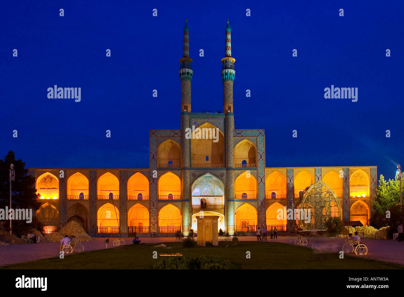 Los zoroástricos complejo de Amir Chakmak Yazd Irán Foto de stock