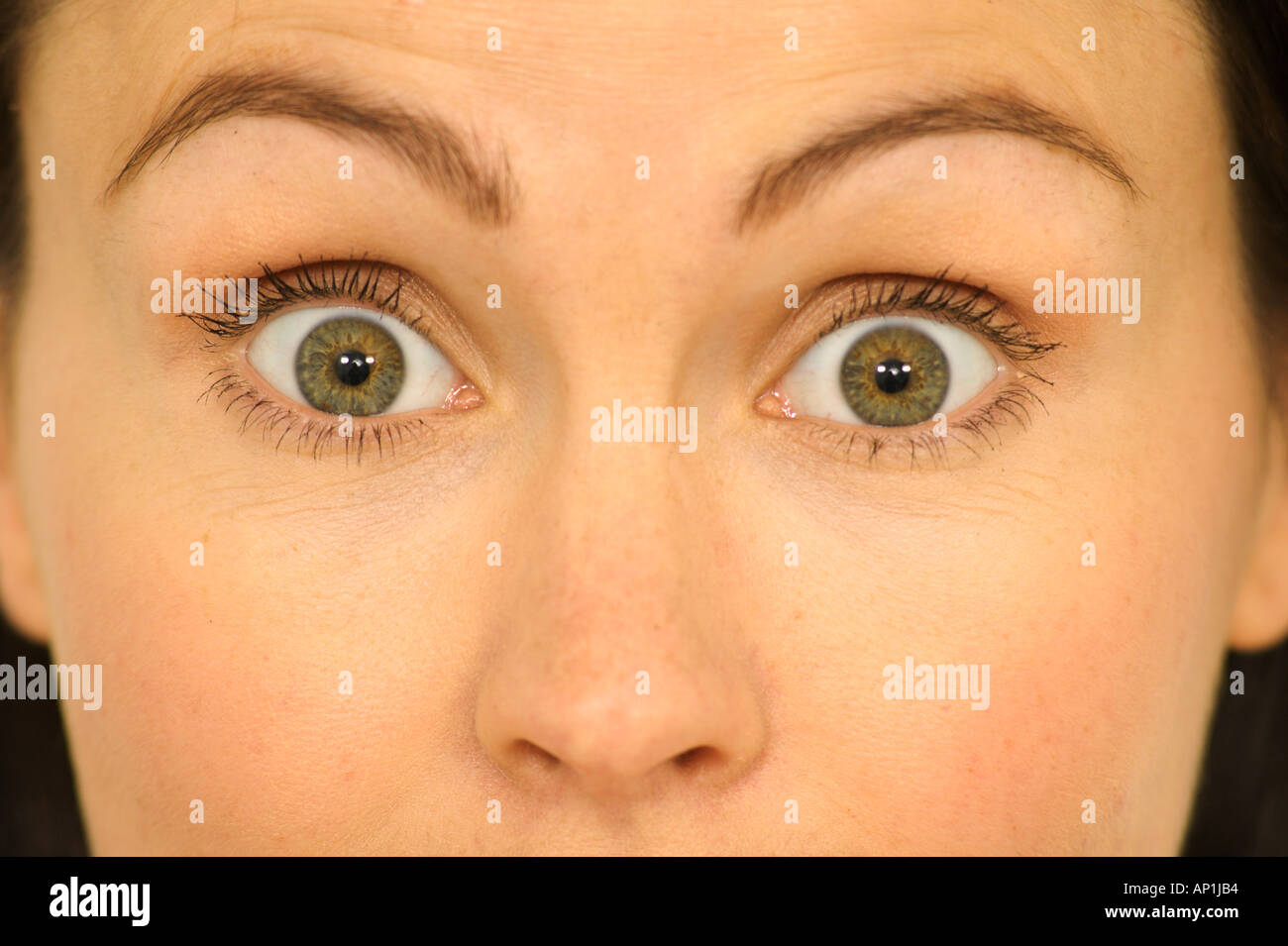 Ojos bien abiertos fotografías e imágenes de alta resolución Alamy
