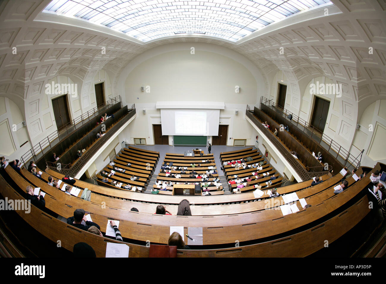 Conferencia en el Auditorio Máximo, LMU, universidad Ludwig Maximilians Universitaet, Munich, Baviera, Alemania Foto de stock