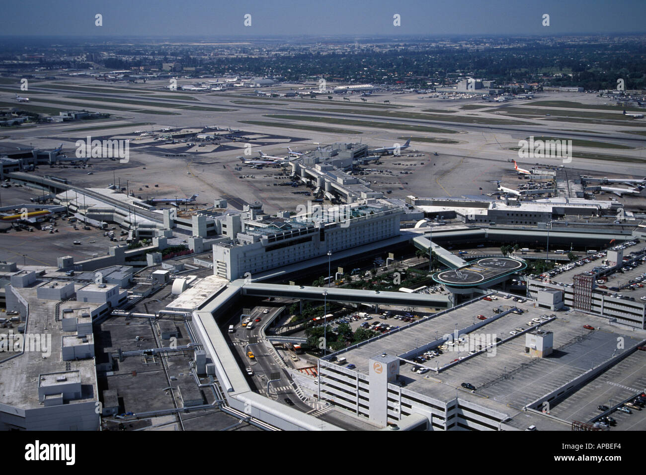 Vista aérea del Aeropuerto Internacional de Miami Florida Fotografía de ...