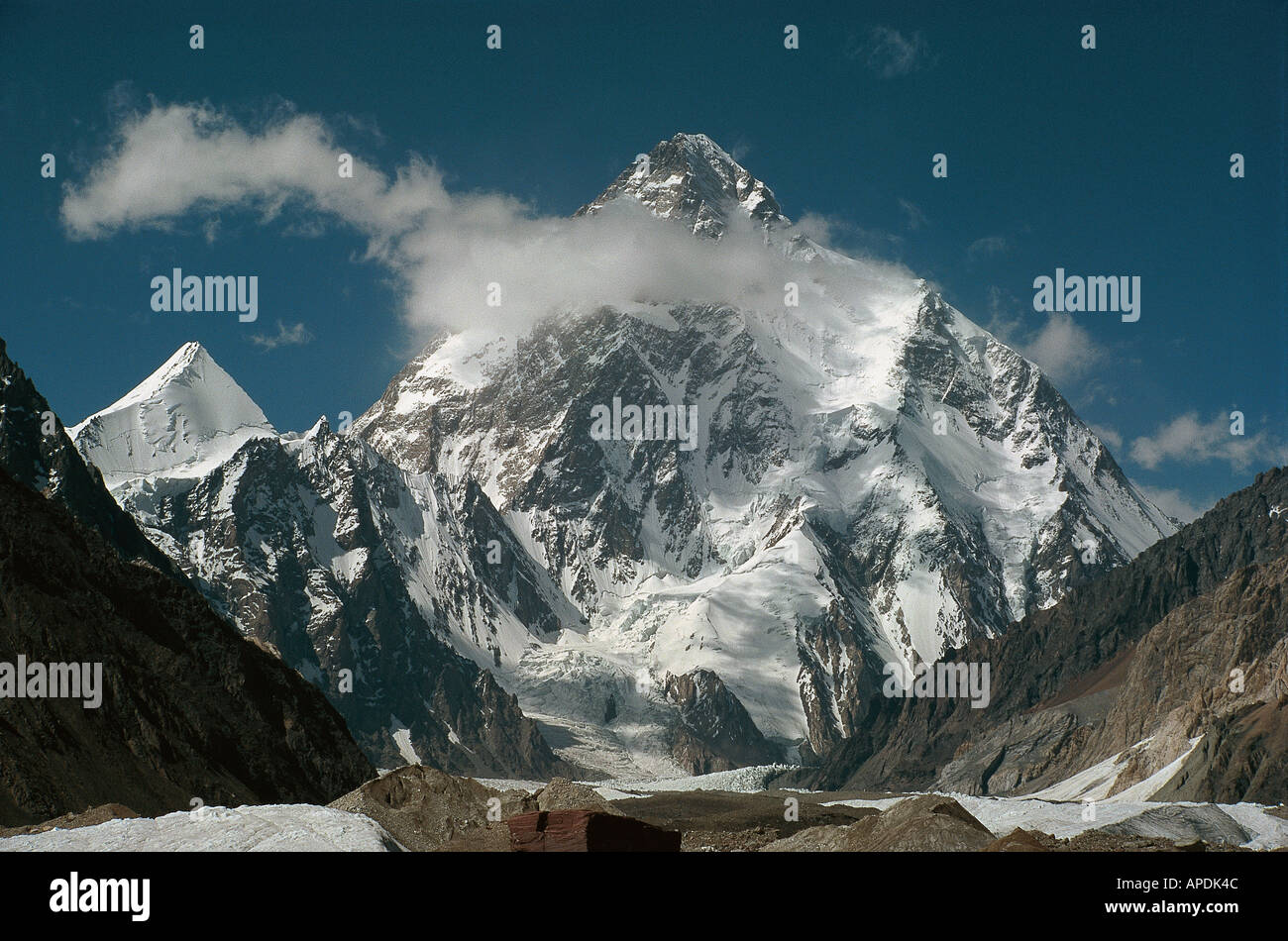 K2, la segunda montaña más alta en el mundo, Pakistán Fotografía de stock -  Alamy