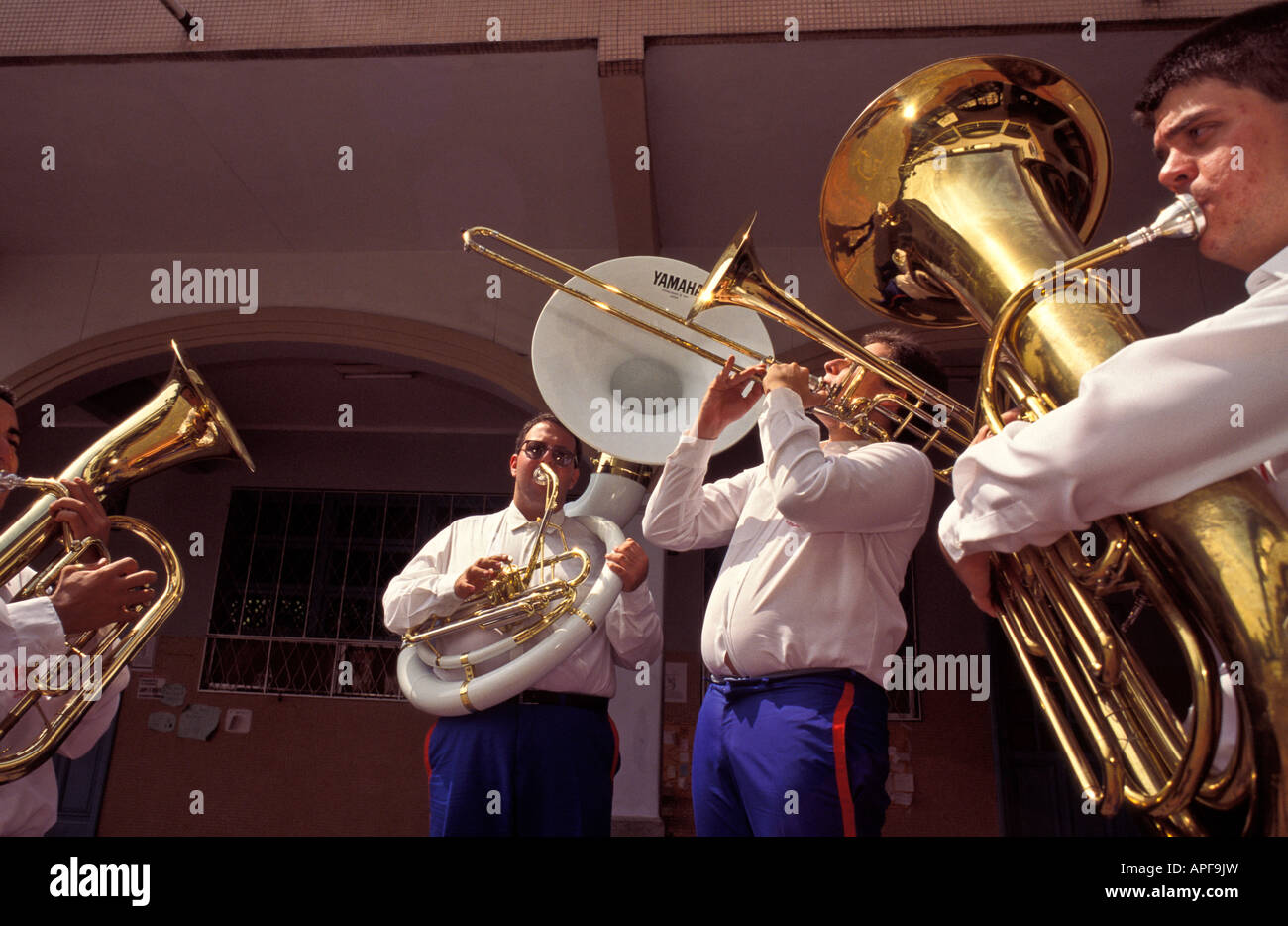 Algunos músicos tocan instrumentos de viento banda de Río de Janeiro,  Brasil Fotografía de stock - Alamy