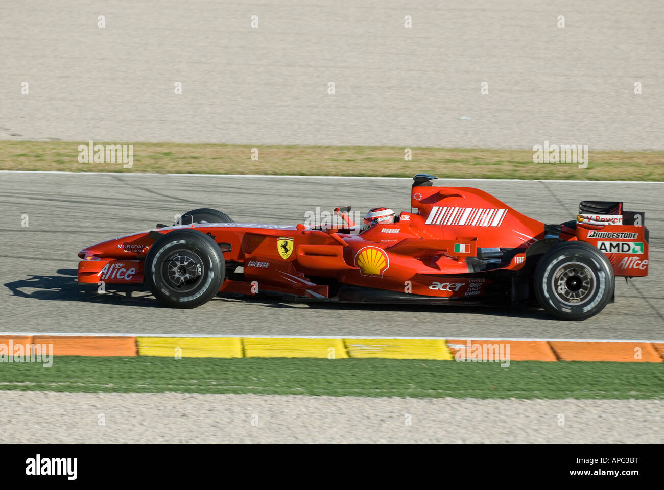 Kimi RAEIKKOENEN (FIN) en el Ferrari F2008 de carreras de Fórmula 1 Foto de stock